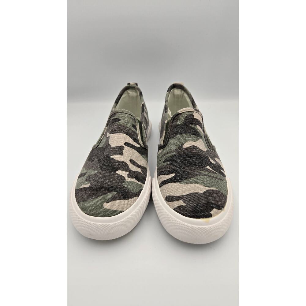 Tommy Bahama Camo slip on sneakers, Size 9 - Picture 2 of 8